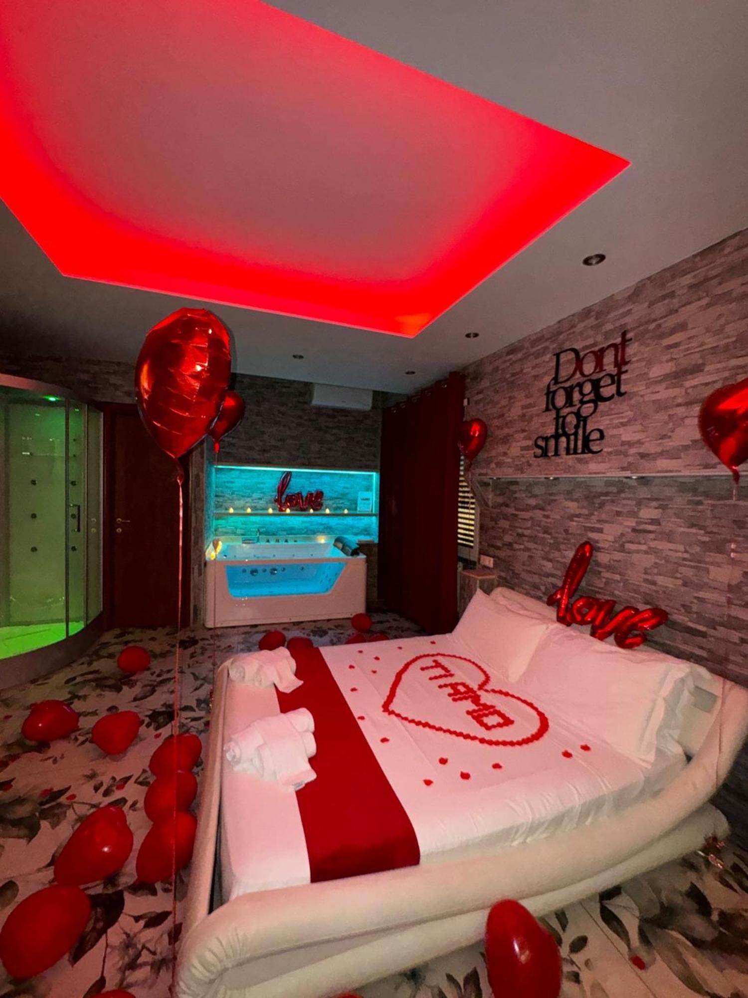 King Suite Spa Bath