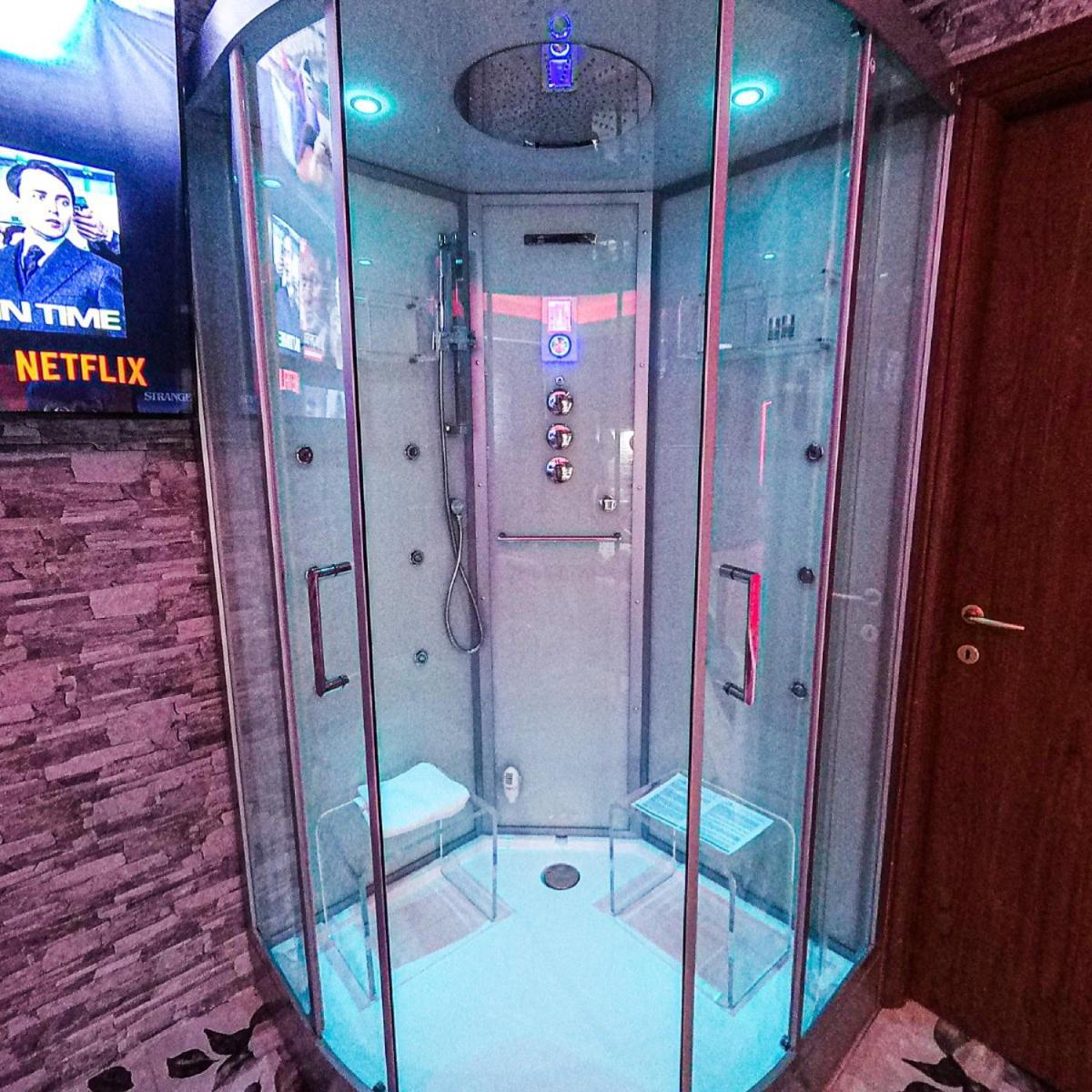 King Suite Spa Bath